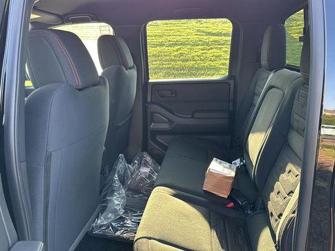 New 2026 Nissan Frontier Pro-X w/ Pro-X Convenience Package RWD image 9
