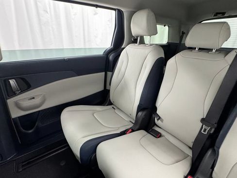 New 2026 Kia Carnival EX FWD image 15