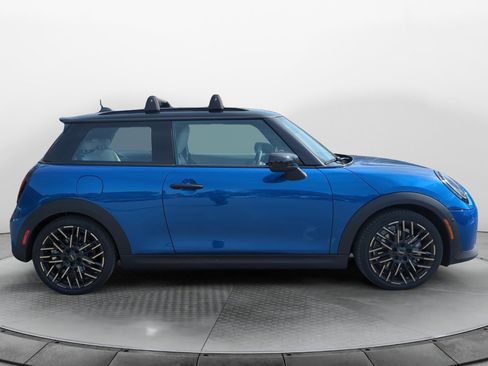 Certified 2025 MINI Cooper S image 8