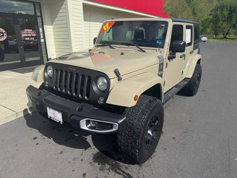 Used 2017 Jeep Wrangler Unlimited Sport AWD/4WD image 2