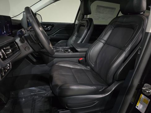New 2026 Lincoln Aviator Reserve w/ Jet Appearance Package image 17