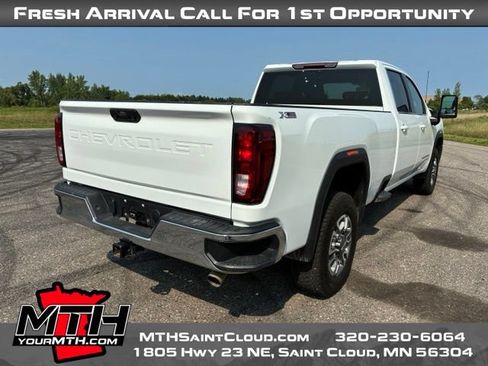 Used 2025 GMC Sierra 3500 SLE w/ SLE Convenience Package AWD/4WD image 8