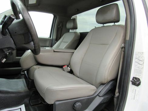 Used 2018 Ford F250 XL w/ Power Equipment Group RWD image 30
