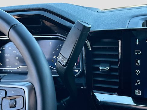 Used 2025 Chevrolet Silverado 2500 LT w/ Z71 Chrome Sport Edition image 25