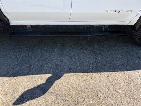 Used 2021 GMC Sierra 2500 AT4 w/ AT4 Premium Plus Package image 29