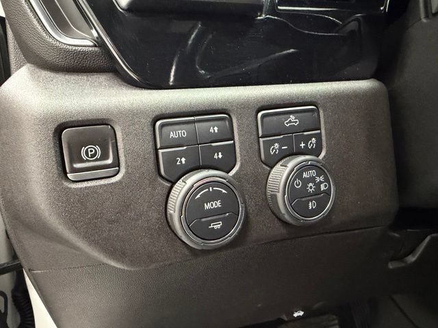 Certified 2022 Chevrolet Silverado 1500 RST AWD/4WD image 17