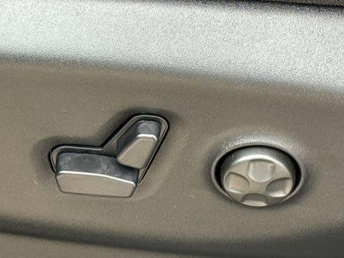 New 2026 Chrysler Pacifica Select image 22