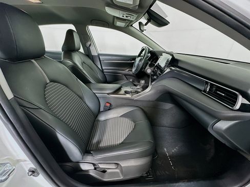 Used 2021 Toyota Camry SE w/ Carpet Mat Package (TMS) image 29