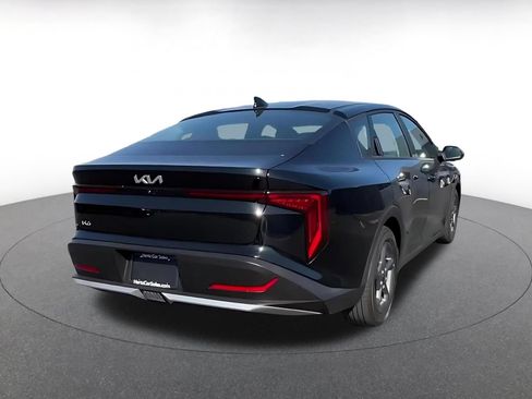 Used 2025 Kia K4 FWD image 12