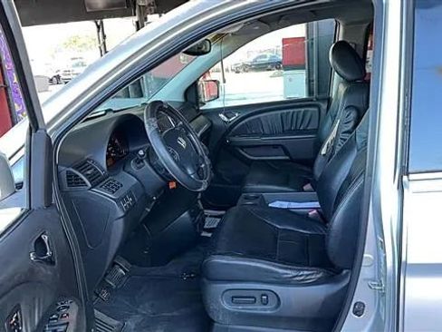 Used 2008 Honda Odyssey Touring image 3