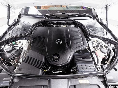 Certified 2023 Mercedes-Benz S 580e 4MATIC Sedan image 38