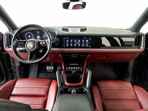 Certified 2024 Porsche Cayenne S w/ Premium Package image 18