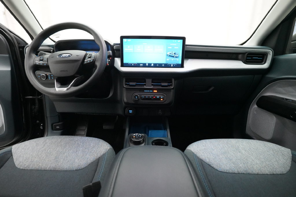 Used 2026 Ford Maverick XLT AWD/4WD image 5