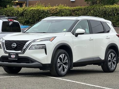 Used 2023 Nissan Rogue SV w/ SV Premium B Package FWD image 10