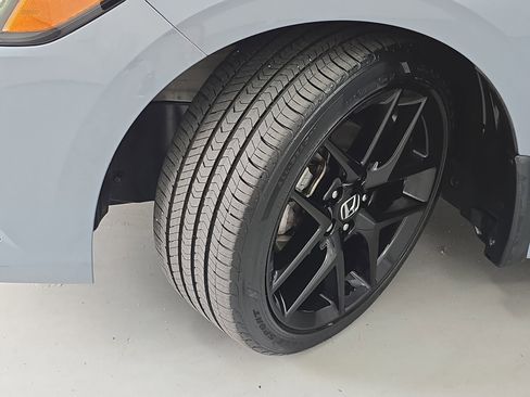 Used 2024 Honda Civic Sport image 31