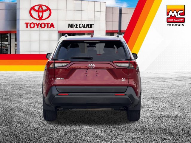 Used 2019 Toyota RAV4 LE AWD/4WD image 5