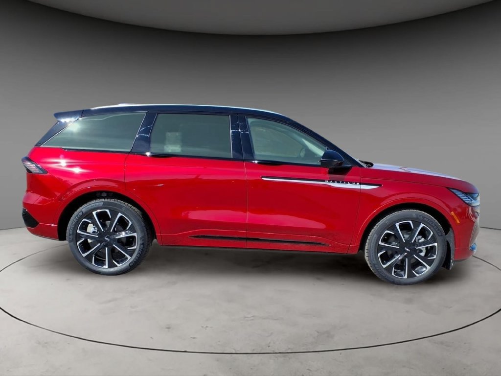 New 2026 Lincoln Nautilus Reserve AWD/4WD image 5