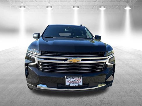 Used 2023 Chevrolet Suburban LT w/ LT Signature Package AWD/4WD image 8
