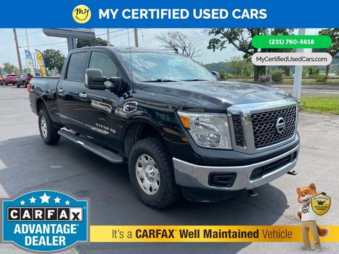 Used 2017 Nissan Titan SV AWD/4WD image 3