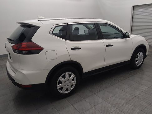 Used 2020 Nissan Rogue S FWD image 10