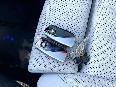 Used 2024 BMW X5 sDrive40i w/ M Sport Package image 15