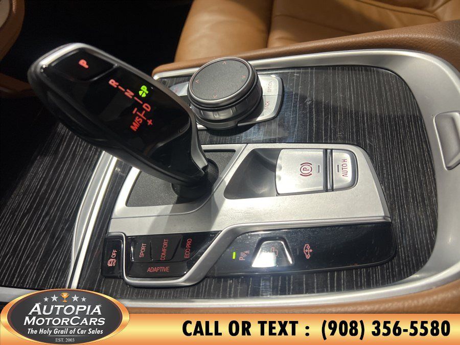 Used 2022 BMW 740i w/ M Sport Package RWD image 45