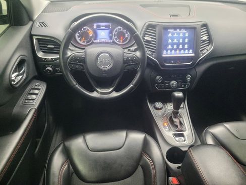 Used 2019 Jeep Cherokee Trailhawk w/ Comfort/Convenience Group AWD/4WD image 22
