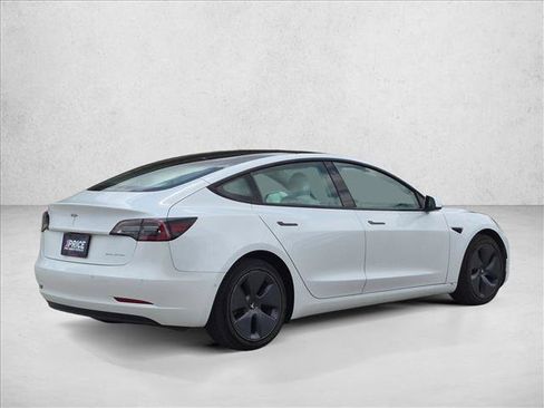 Used 2022 Tesla Model 3 Long Range AWD/4WD image 5