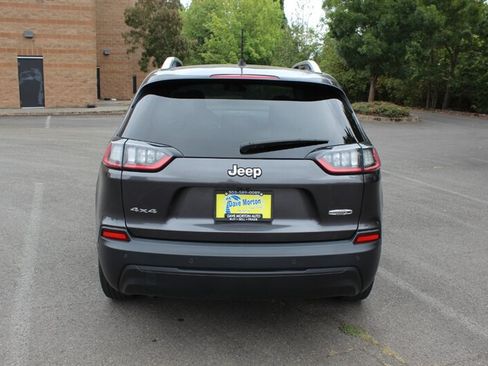 Used 2019 Jeep Cherokee Latitude Plus w/ Cold Weather Group AWD/4WD image 8