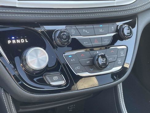 New 2026 Chrysler Pacifica Limited w/ S Appearance Package image 5