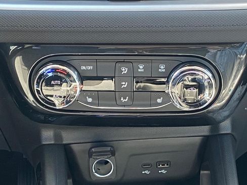 New 2026 Chevrolet TrailBlazer LT w/ Convenience Package AWD/4WD image 10