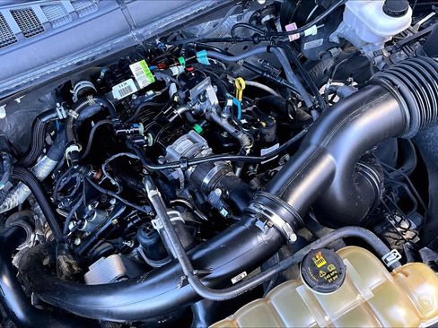 Used 2020 Ford F150 Lariat image 33