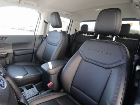 New 2025 Ford Maverick Lariat w/ Black Appearance Package AWD/4WD image 8