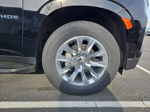 Used 2024 Chevrolet Tahoe Premier AWD/4WD image 17