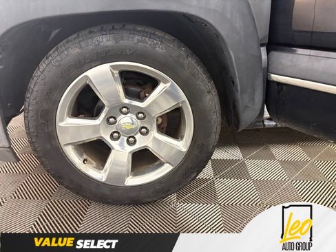 Used 2003 Chevrolet Suburban LT w/ LT Preferred Equipment Group AWD/4WD image 28