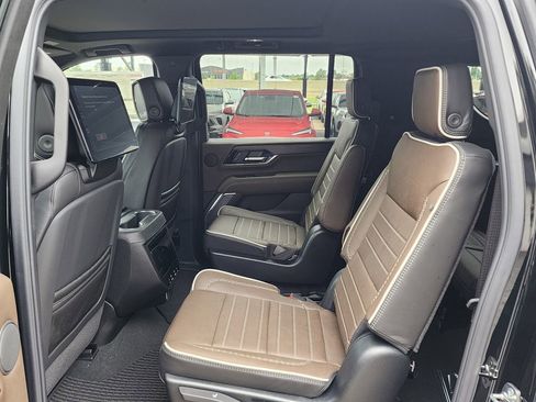 New 2026 GMC Yukon XL Denali Ultimate AWD/4WD image 52