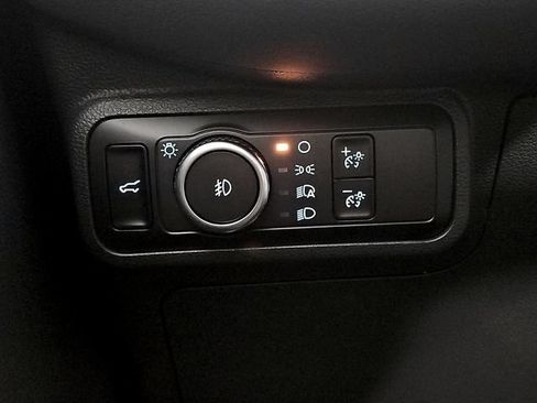 Used 2026 Ford Explorer Active w/ Active Comfort Package RWD image 22