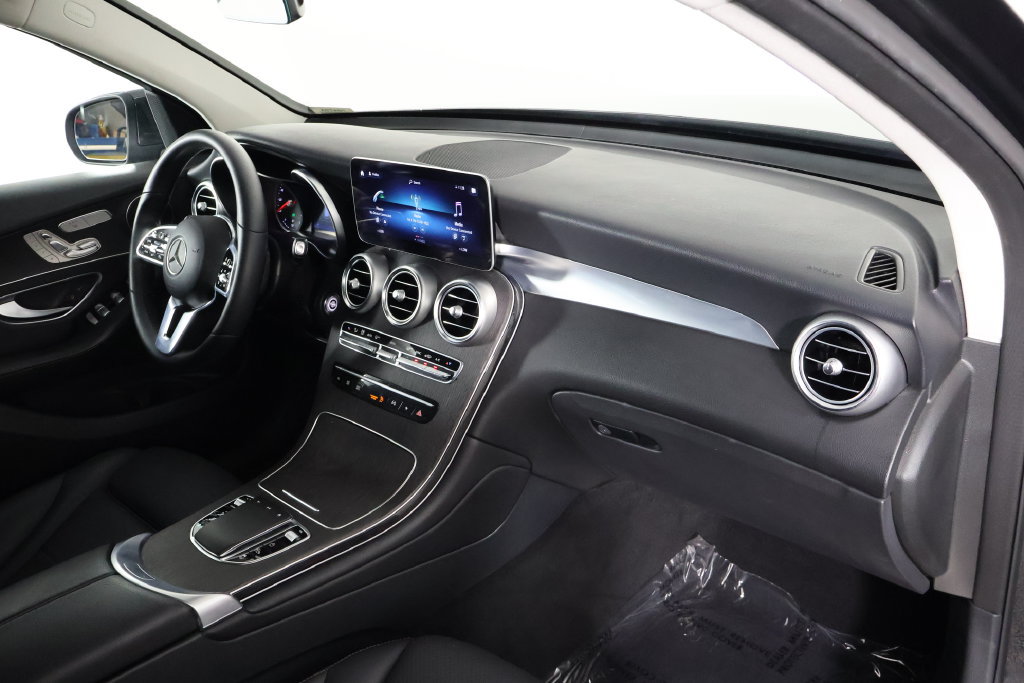 Certified 2022 Mercedes-Benz GLC 300 image 9