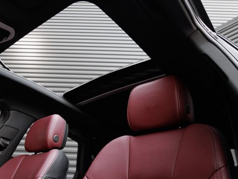 Certified 2023 Porsche Macan S AWD/4WD image 14