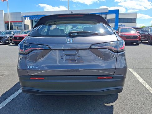 Certified 2023 Honda HR-V LX image 5