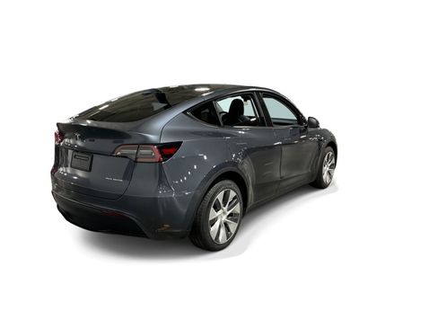 Certified 2023 Tesla Model Y Long Range AWD/4WD image 6
