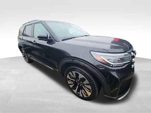 Used 2025 Ford Explorer Platinum w/ LUX Leather Package image 3
