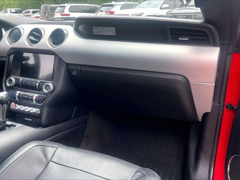Used 2016 Ford Mustang Premium RWD image 16