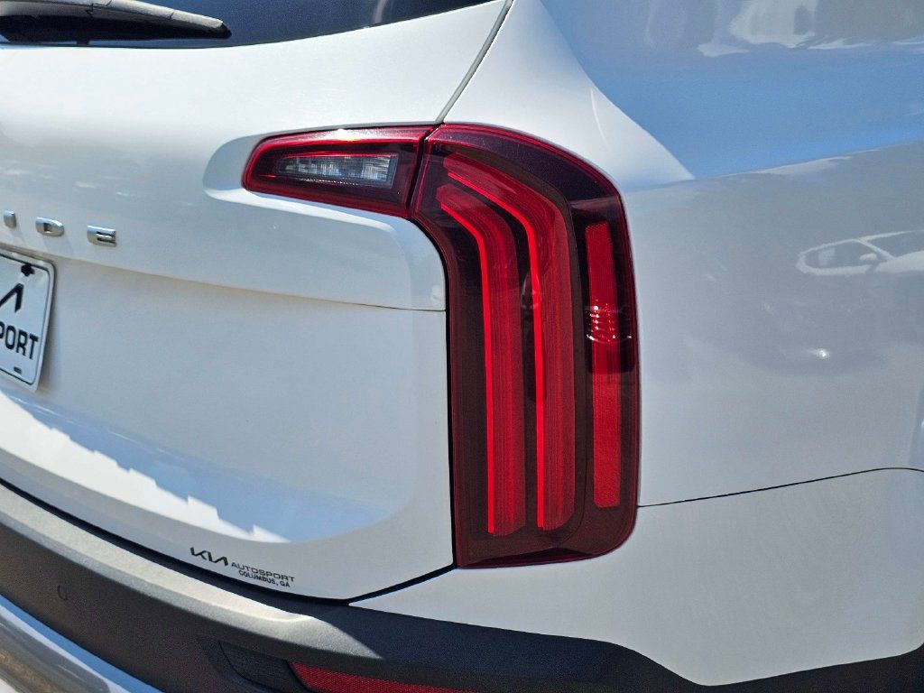 Used 2022 Kia Telluride SX FWD image 9