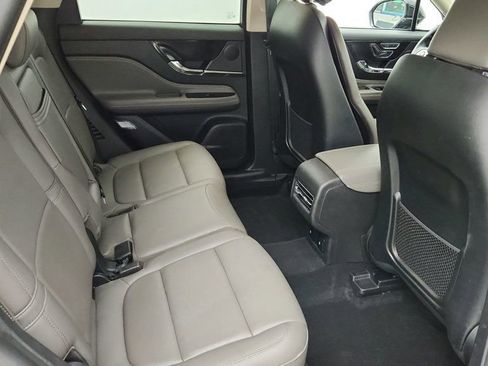 Used 2025 Lincoln Corsair Reserve image 22