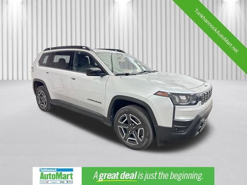 New 2026 Jeep Cherokee Limited AWD/4WD image 1