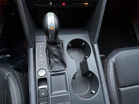 Used 2018 Volkswagen Atlas SE image 29