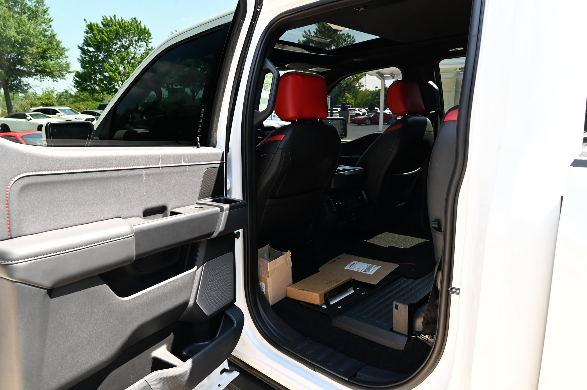 Used 2024 Ford F150 Raptor AWD/4WD image 37