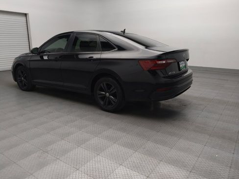 Used 2022 Volkswagen Jetta SE image 5