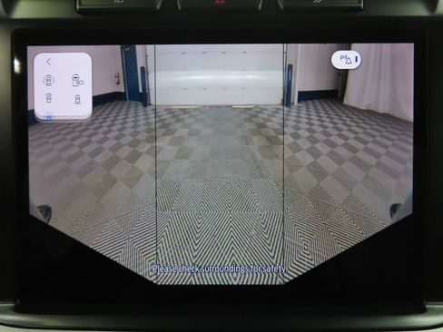 Used 2024 Ford F250 XLT w/ Black Appearance Package image 26